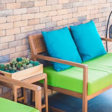 Jak wybrać idealny fotel ogrodowy – poradnik dla miłośników relaksu na świeżym powietrzu
